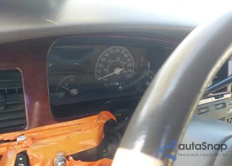 2003 Lincoln Town Car Executive из США, поврежденный, VIN 1LNHM81W93Y703123